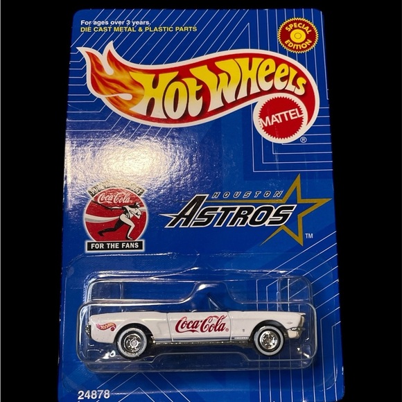 Coca-Cola Hot Wheels Houston Astros Car - White and Red - Picture 1 of 11